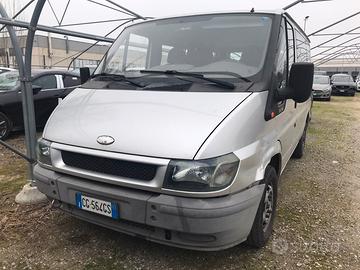 Ford transit 9 posti