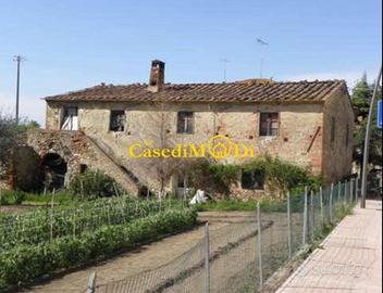 Rustico / Casale di 330 m² con più di 5 locali e p