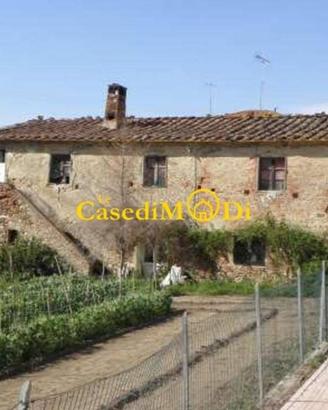 Rustico / Casale di 330 m² con più di 5 locali e p