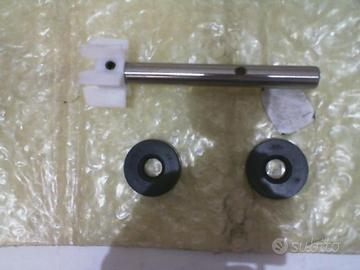 GIRANTE POMPA ACQUA APRILIA LEONARDO COD 220354