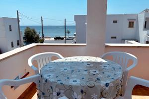 SALENTO, Torre Vado - casa a 30 metri dal mare