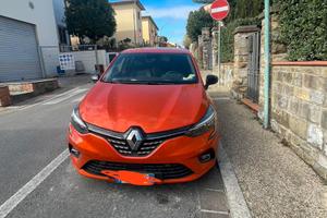 RENAULT CLIO 5