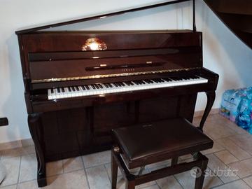 pianoforte Yamaha a muro