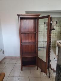 Vetrina in legno massello