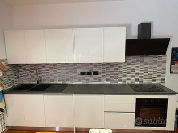Cucina lineare completa