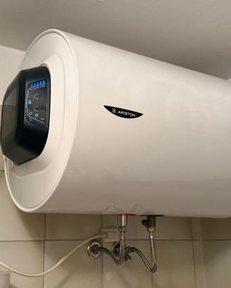 Boiler, 2 reti singole, 5 porte, cucina, credenza