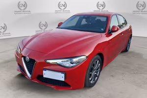 Alfa Romeo Giulia 2.2 Turbo Diesel 160CV Busi...