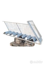 Scala in fero zincato