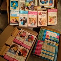 Libri Harmony misti circa 350 pezzi