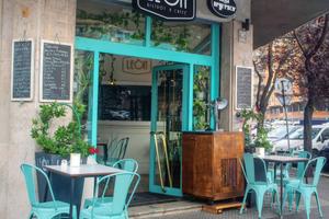 Bar bistrot con cucina e aperitivi