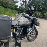 BMW GS 1250 Adventure FULL AKRAPOVIC