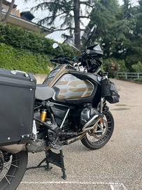 BMW GS 1250 Adventure FULL AKRAPOVIC