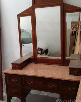 mobile antico petinuse