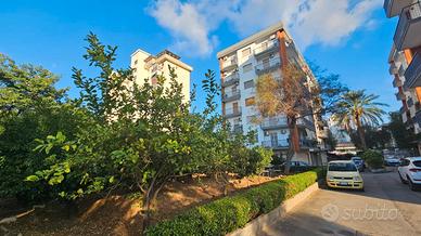 Viale Francia 168 mq con Posto Auto e Box