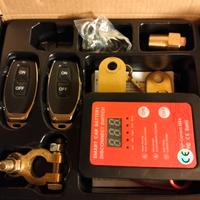 Stacca batteria con telecomandi.