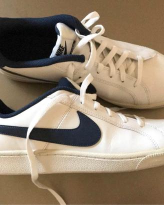Nike Tennis Court Royale. New