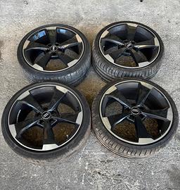 CERCHI IN LEGA AUDI A3 RS3 8V R19