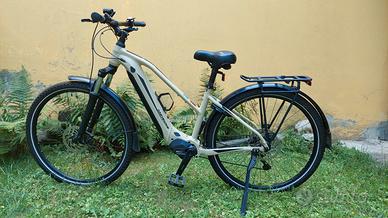 e-bike Merida eBig.Tour 400 colore Silksand e Nero
