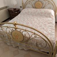 Letto matrimoniale 