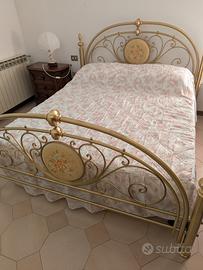 Letto matrimoniale 