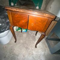 Macchina da cucire Necchi