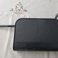 Modem Router Belkin modello f6d4630-4 v1