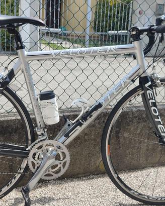 Bici da corsa Velotek