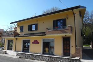 Appartamento di 150 m² con più di 5 locali a Monte