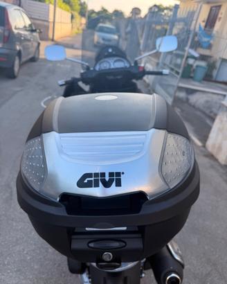 Bauletto  givi monolock 30 litri universale