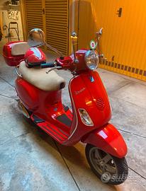 Vespa 150 lx perfetta. Pochi km