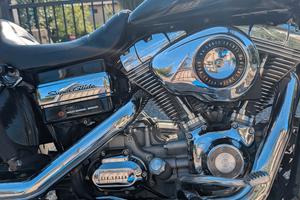 Harley Davidson Dyna Superglide anno 2008