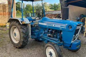 Trattore ford
