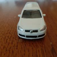 Volkswagen Golf R32 Bburago 1/64