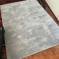 Tappeto grigio chiaro