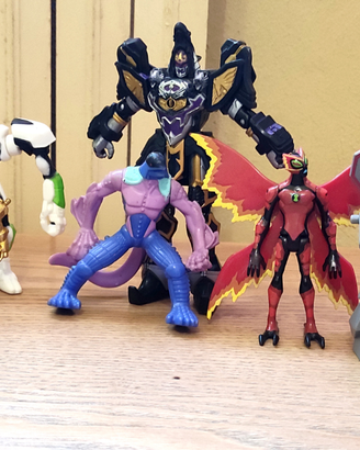 Lotto 9 ACTION FIIGURE - PERSONAGGI - GIOCHI