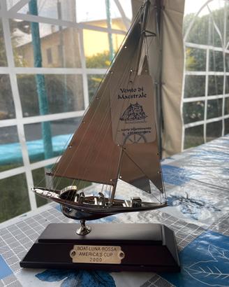 Miniatura veliero Luna Rossa America’s cup 2000