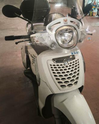 Aprilia Scarabeo 200 ie Net Light 
