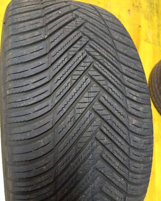 Gomma 275 40 20 Hankook 4 stagioni