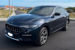 Maserati Levante 3.0V6 Granlusso 250cv Iva esposta