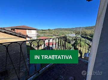 CASA SEMINDIPENDENTE A SARZANA