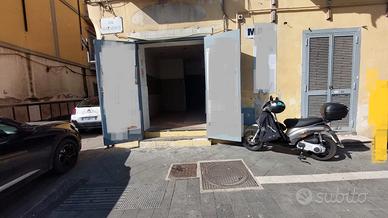 LOCALE COMMERCIALE 45 mq CENTRALE CORSO UMBERTO I
