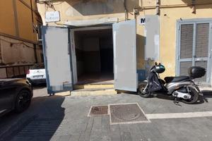 LOCALE COMMERCIALE 45 mq CENTRALE CORSO UMBERTO I