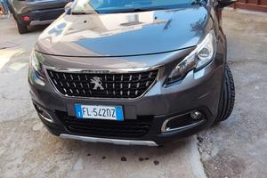 Peugeout 2008 1.6 turbodiesel 101cv Allure