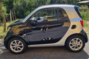 Smart fortwo 1.0 Youngster 71 CV (Neopatentati)
