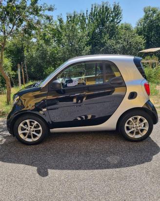 Smart fortwo 1.0 Youngster 71 CV (Neopatentati)