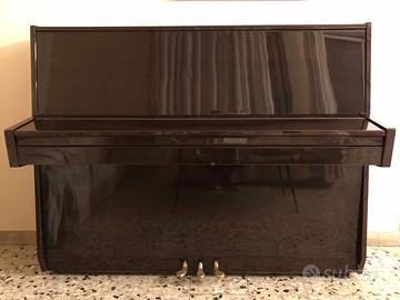 PIANOFORTE VERTICALE di marca PEARL RIVER