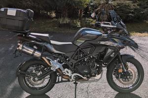 Benelli trk 502x con scarico gpr