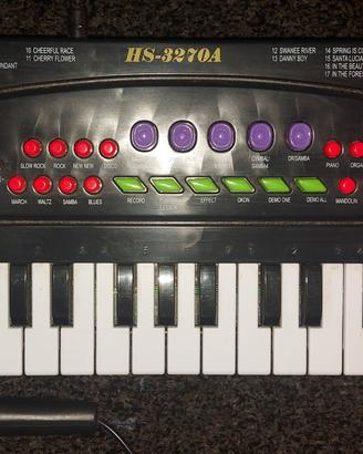PIANOLA CON MICROFONO