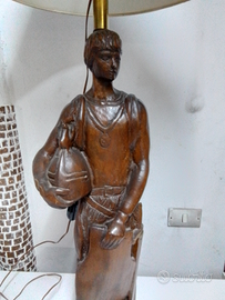 Lampada Scultura in legno vintage .perfettamente f