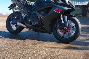 Suzuki GSX r 600 k6 solo 28 Mila km 